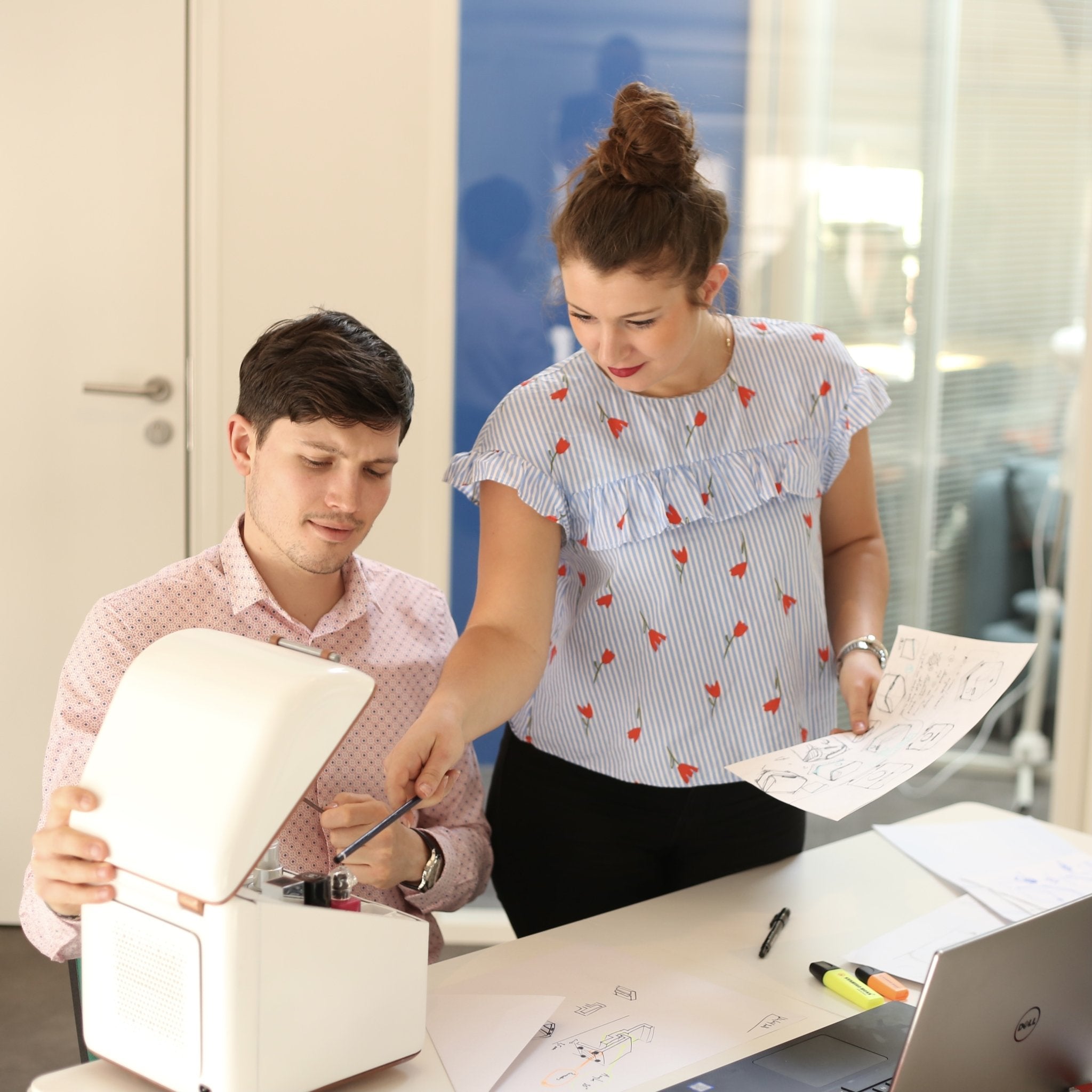 Cosmetic refrigerator design