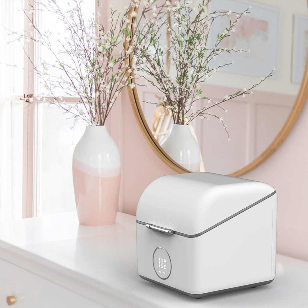Cosmetics refrigerator - Beautigloo